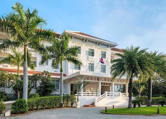 Raffles Grand Hotel d'Angkor 1