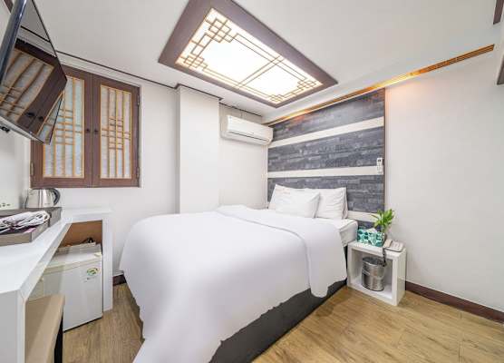 Kyoung Dong Hotel Myeongdong 1