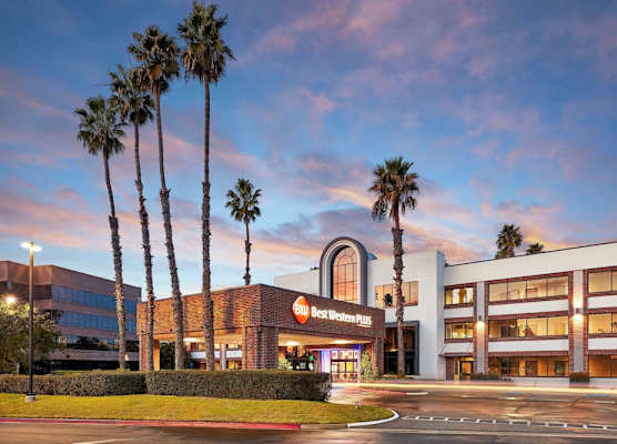 Best Western Plus Meridian Inn & Suites, Anaheim-Orange 1