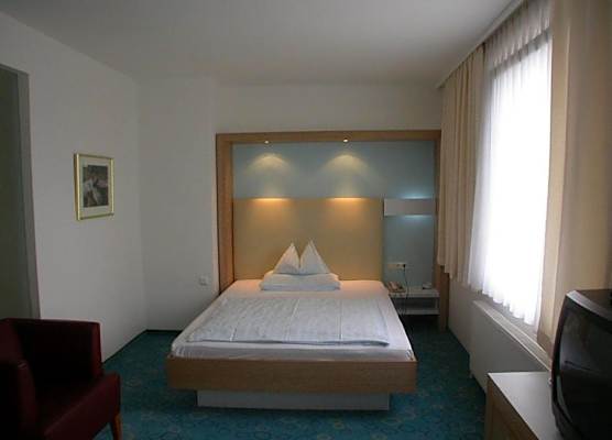 Dom-Hotel 1