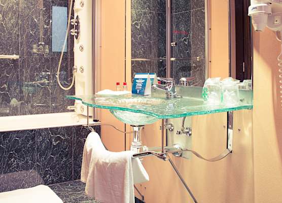 Hotel Gran Via 1