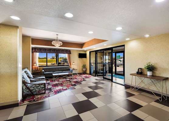 Quality Inn Des Moines North 1