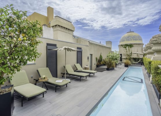 Casagrand Luxury Apartments Barcelona 1