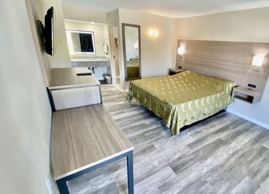 Brentwood Inn & Suites 1