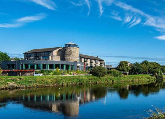 Riverside Park Hotel 1