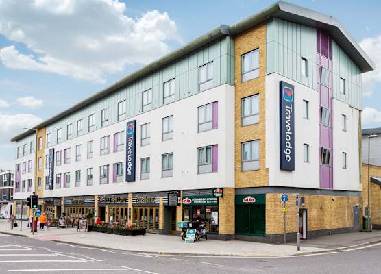 Travelodge Farnborough Central 1