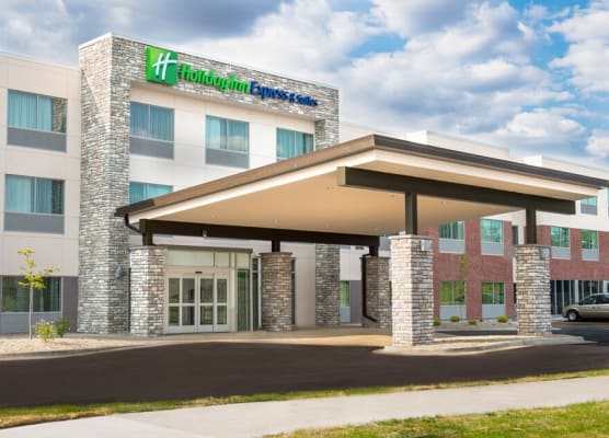 Holiday Inn Express & Suites ROCK FALLS by IHG 1