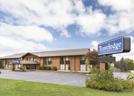 Travelodge by Wyndham Owen Sound ON 1