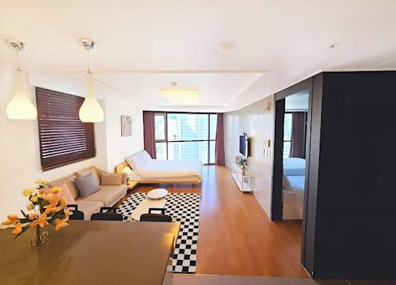 Hotel With 1