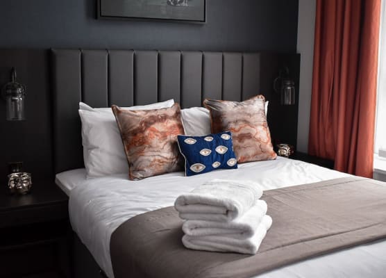 EPIC Duke Street Townhouse, City Centre Apartments 1
