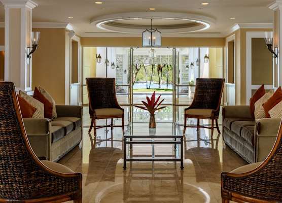 GRAND LUCAYAN LIGHTHOUSE POINTE - AI 1