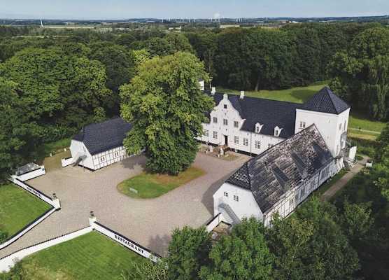 Vraa Slotshotel 1