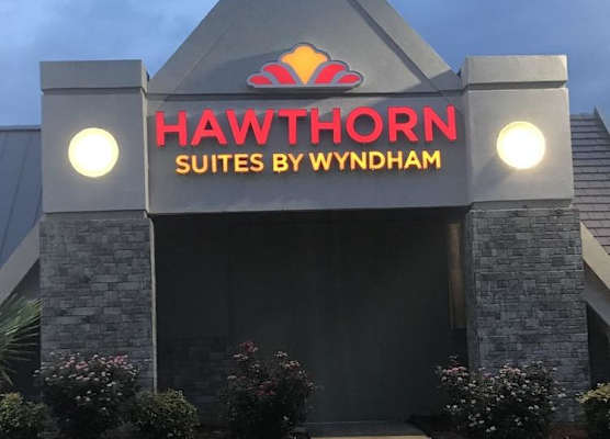 Hawthorn Suites by Wyndham Columbia 1