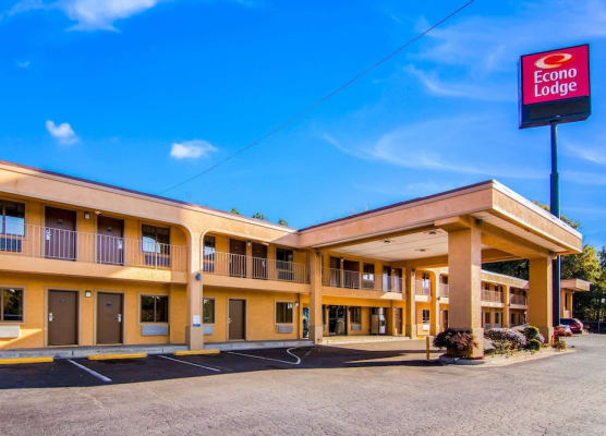Econo Lodge Atlanta Airport East 1