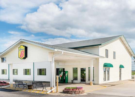 Super 8 by Wyndham Okawville 1