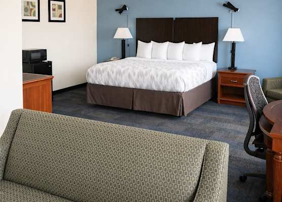 Americas Best Value Inn & Suites Phenix City 1