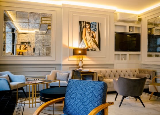 Amber Design Residence 1