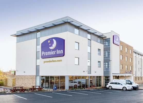 Premier Inn Wrexham City Centre 1