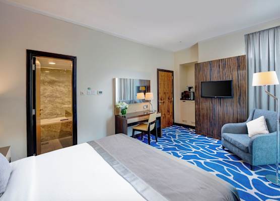 Hawthorn Suites by Wyndham Abu Dhabi City Center 1