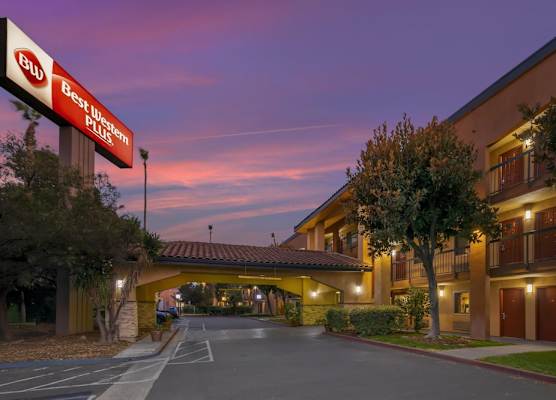 Best Western Plus Pleasanton Inn 1