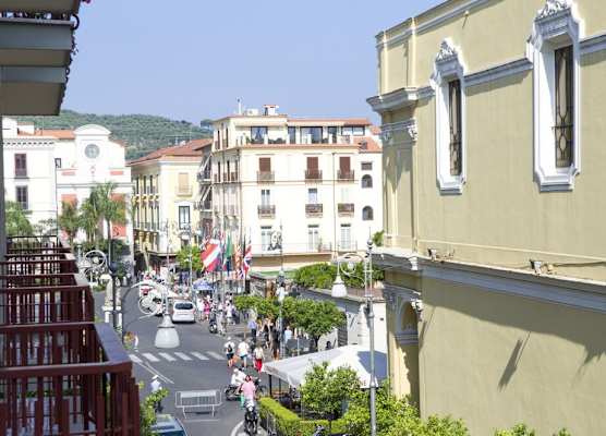 Palazzo Spasiano rooms - SORRENTO CENTER 1