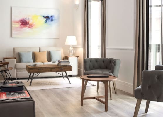 Puerta Catedral Holiday Suites 1