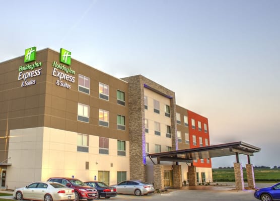 Holiday Inn Express & Suites SPENCER by IHG 1