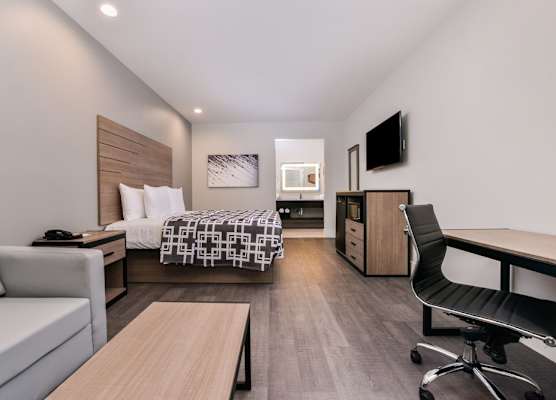 Palace Inn Blue Tomball Parkway 1