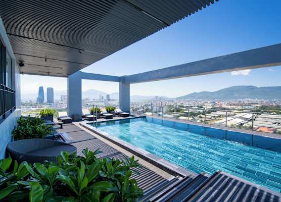 Luxtery Hotel 1