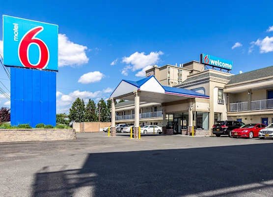 Motel 6 Elizabeth, NJ - Newark Liberty Intl Airport 1