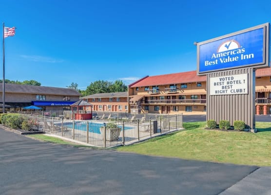 Americas Best Value Inn St. Marys 1