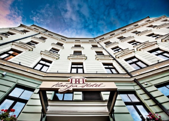 Hanza Hotel 1
