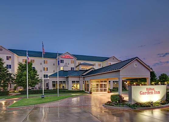 Hilton Garden Inn DFW Airport South 1