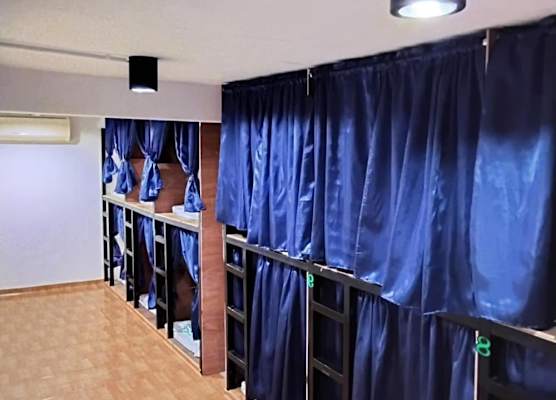 Hostel 24 Backpackers 1