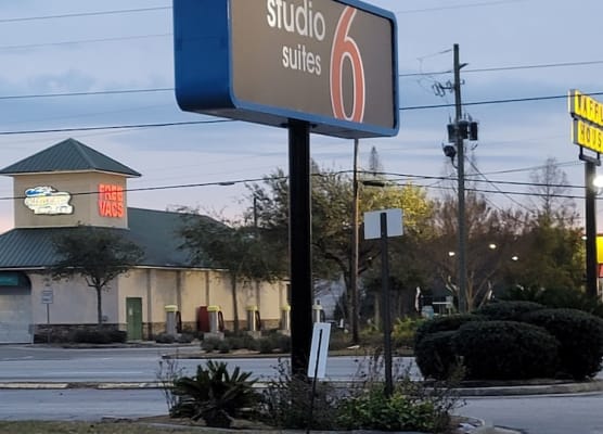 Studio 6 Suites Hinesville, GA 1