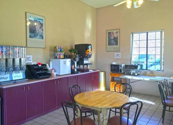 America's Best Inn & Suites St. George 1