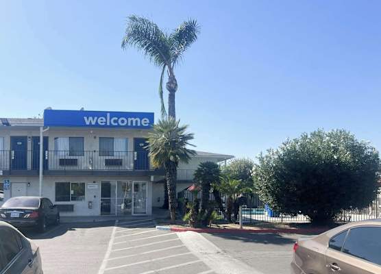 Motel 6 Tulare, CA 1