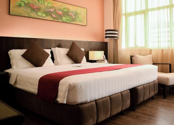 Ramada by Wyndham Manila Central 1