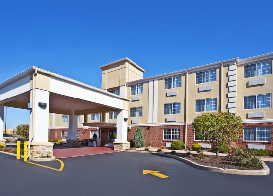 Holiday Inn Express & Suites WABASH by IHG 1