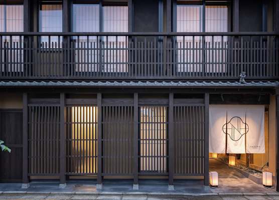 Nazuna Kyoto Higashi Honganji 1