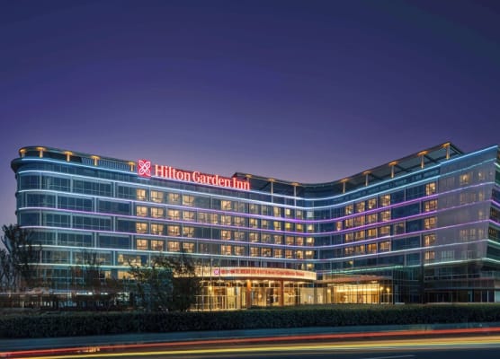 Hilton Garden Inn Huzhou High-Speed Railway Station 1