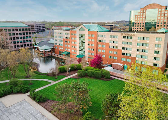 Elimwood Hotel, a Ramada by Wyndham 1