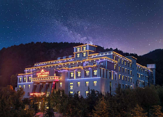 Hawthorn By Wyndham Shangri-La Old Town 1
