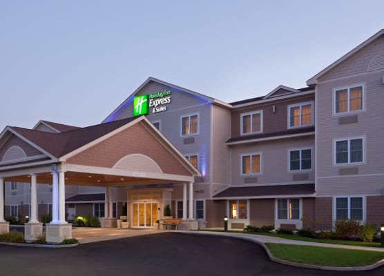 Holiday Inn Express & Suites TILTON - LAKES REGION by IHG 1