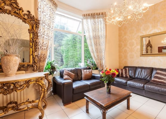 Roseview Alexandra Palace Hotel 1