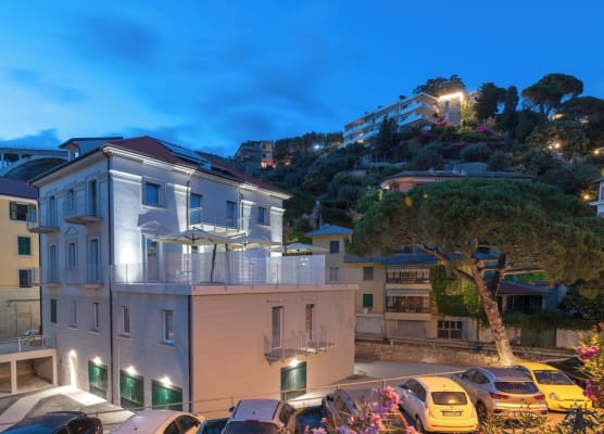 VILLA CADIZ APARTMENTS VARAZZE 1