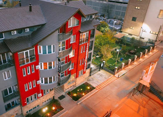 Apart Hotel West 1