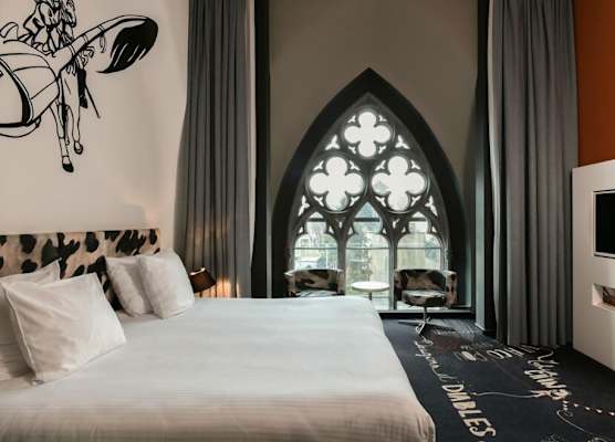 Martin's Dream Hotel 1