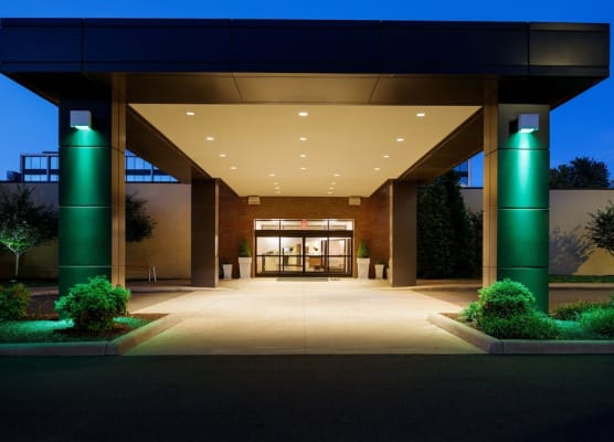 Holiday Inn & Suites CHARLESTON WEST by IHG 1
