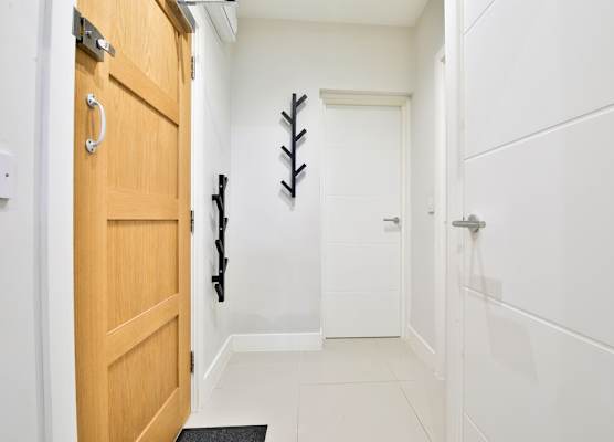 1-Bed City Nest in Cardiff 1